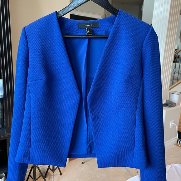 Cropped Blue Blazer - Picture 4 of 6